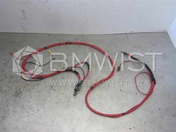 37652