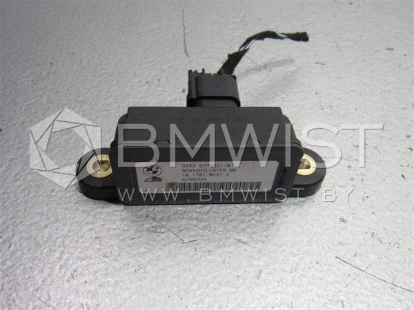 52302