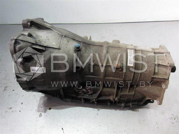 56862